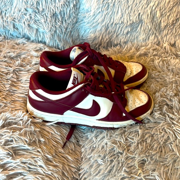 Nike Dunk Low Beetroot Size Men’s 7 Women’s 9 - Picture 1 of 1